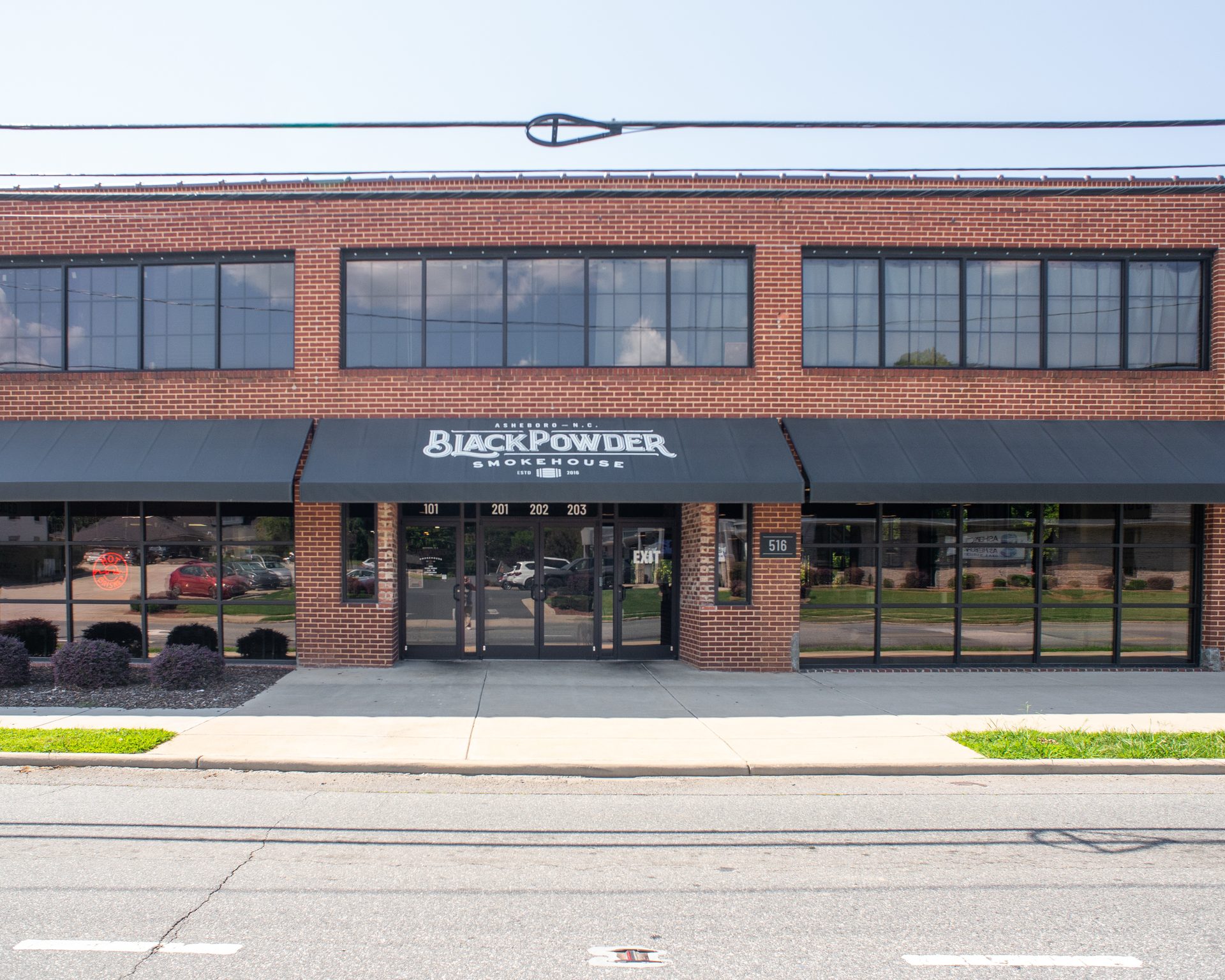 Black Powder Smokehouse – Asheboro Location